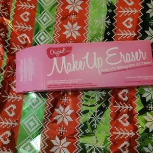 Makeup eraser
